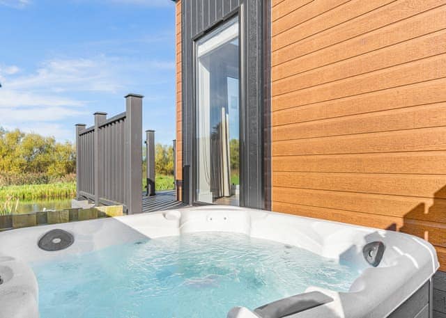 Lakeside View VIP - Waterside Hambleton Lakeside Lodges, Poulton-Le-Fylde