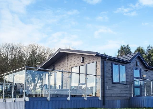 Chestnut Lodge (P/F) VIP - Haystax Holiday Lodges, Knitsley