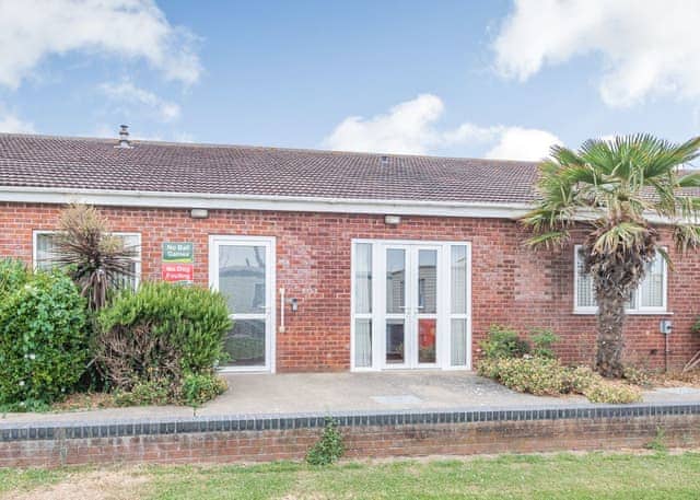 Disabled Holiday Bungalow - Ingoldale Holiday Park, Ingoldmells