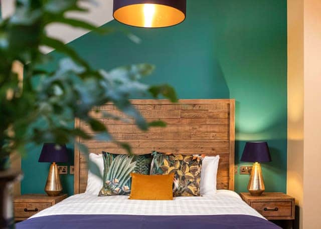 Classic Golden Oak Hideaway (Pet) - Keldy, Nr Pickering