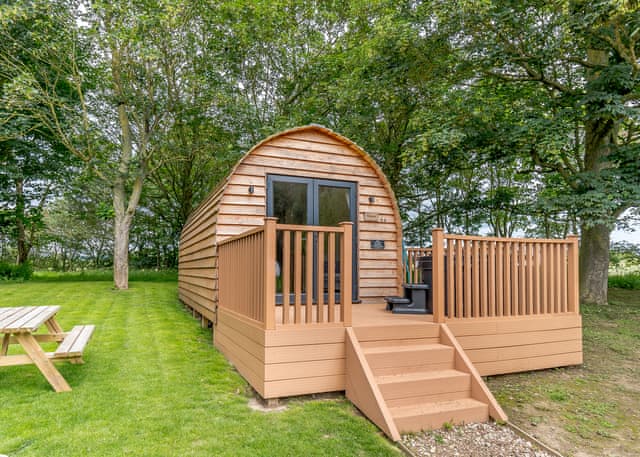 Lakeside Micro Lodge - Killerby Old Hall, Scarborough