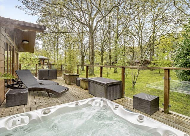 Ladera Luxury Lodge 2 - Ladera Retreat Lodges, Eaton, Congleton