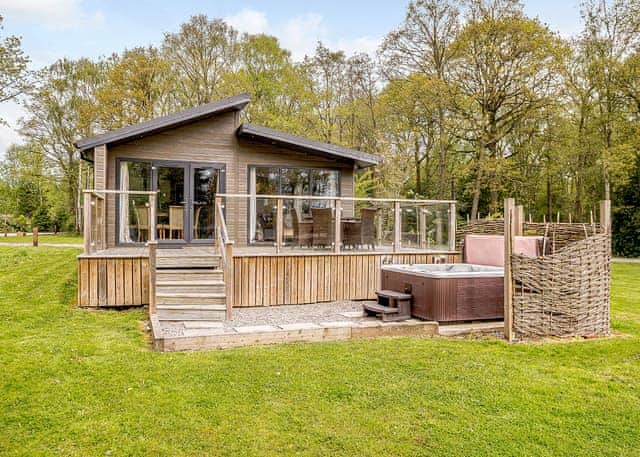 Ladera Luxury Lodge 3 - Ladera Retreat Lodges, Eaton, Congleton