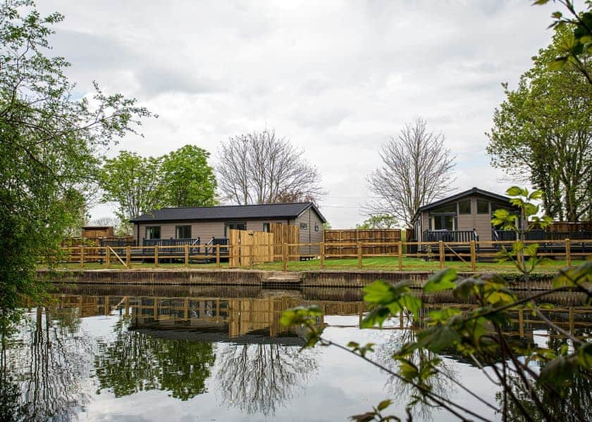 Lee Valley in Hoddesdon – Holiday Parks - Book Online - Hoseasons