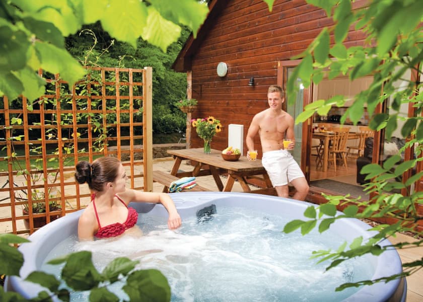 Paddock Whipcott Water Lodges Book Online Hoseasons
