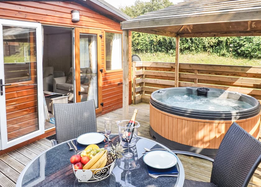 Longnor Wood Deluxe