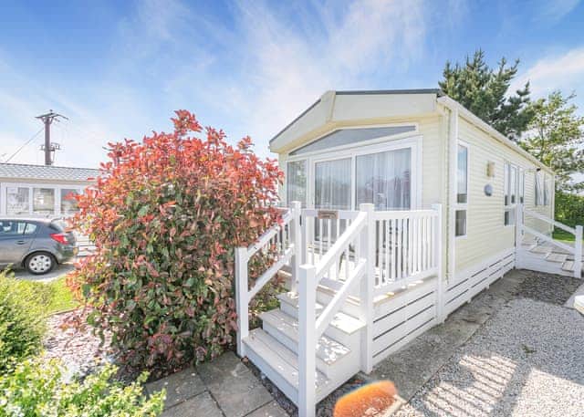 Sandy Pebble Deluxe (Pet) - Looe Coastal Retreat, Looe