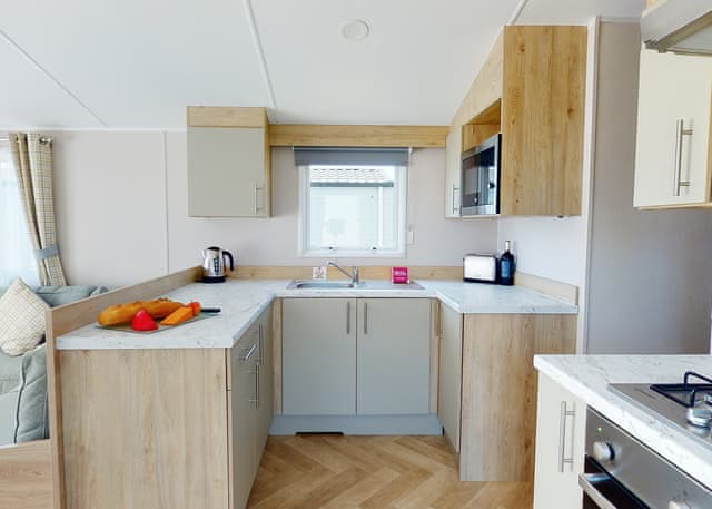 Gold Plus 3 Caravan (Pet) - Malvern View Country and Leisure Park, Worcester