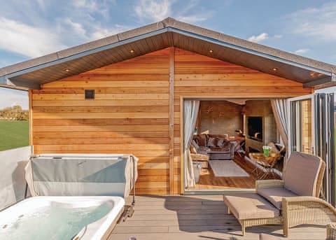 Typical lodge | The Woodbridge - Meadow Lodges Woodbridge, Bredfield, Woodbridge