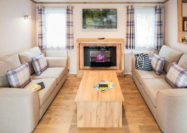 Sublime 2 - Merley Woodland Park, Wimborne, Nr Bournemouth