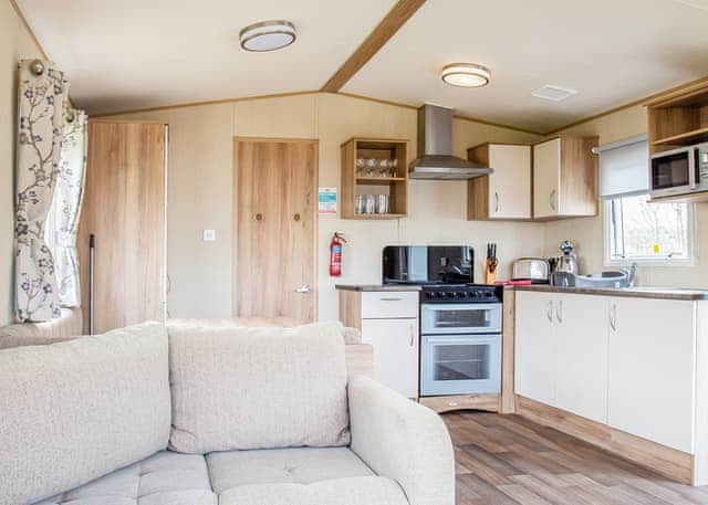 8 Berth Superior Caravan (Pet) - Mill Rythe Holiday Park, Hayling Island