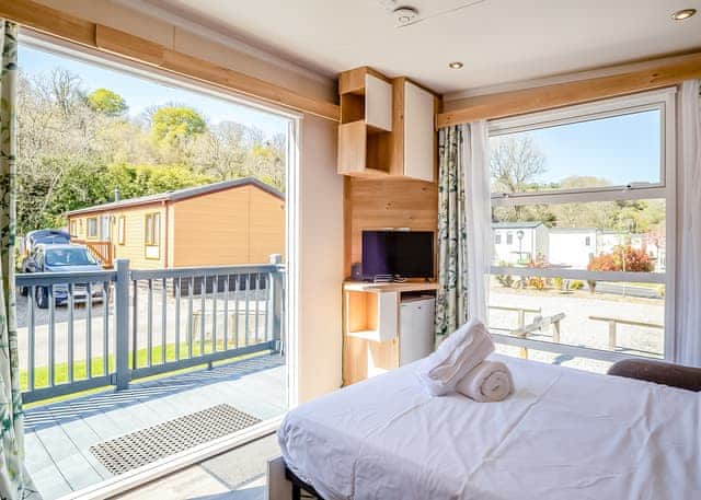 Heron Pod - Notter Bridge Holiday Park, Notter Bridge, Saltash