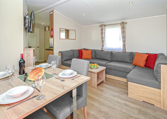 Gold  4 Caravan - New Beach, Dymchurch