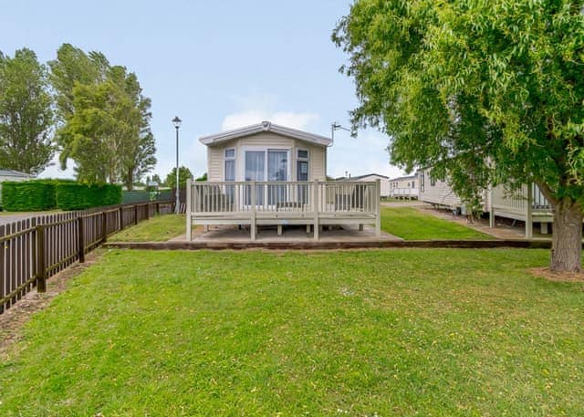Platinum 6 Caravan - North Shore Holiday Park, Roman Bank, Skegness