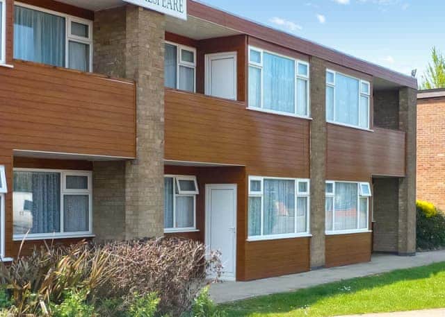 Shakespeare First Floor Apartment (Pet) - North Shore Holiday Park, Roman Bank, Skegness