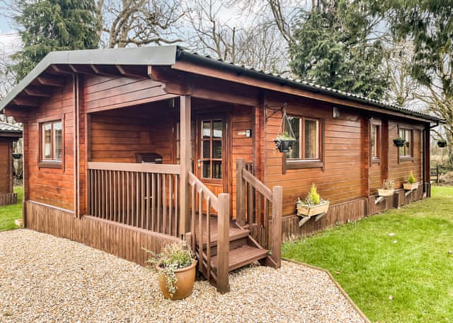 Ash Tree Lodge - Oathill Farm Lodges, Crewkerne