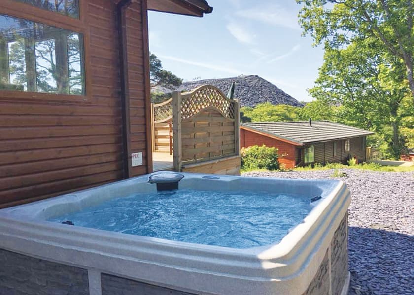 Ogwen Lodge Plus