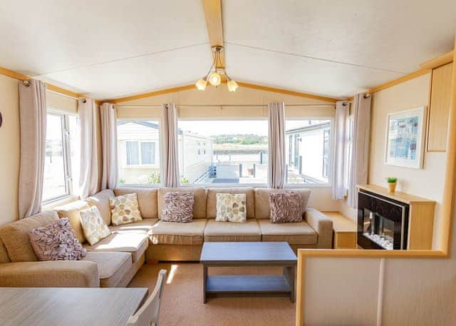 Comfort Plus Caravan 6 - Devon Hills Holiday Park, Paignton