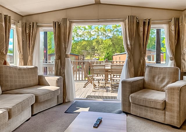 Superior Holiday Home 4 - Devon Hills Holiday Park, Paignton