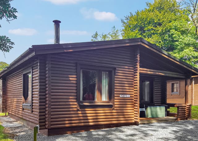 Powys Lodge - Pantglas Hall Lodges, Llandeilo, Nr Carmarthen