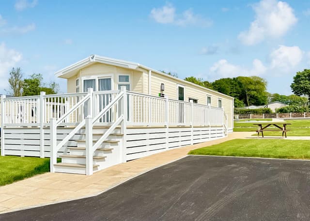 Elite 3 bed With Decking - Pencnwc Holiday Park, Nr New Quay, Cardiganshire