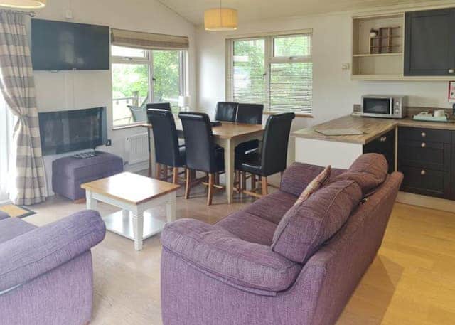 Scarfell Lodge - Fallbarrow, Bowness-on-Windermere