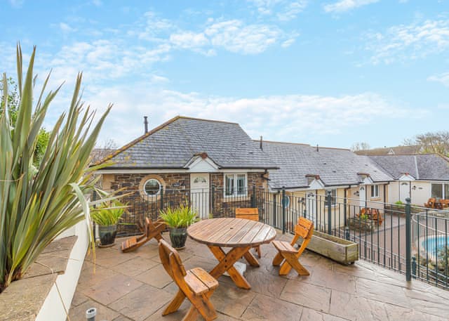 Veor Pool Villa - Porth Veor, Porth, Nr Newquay