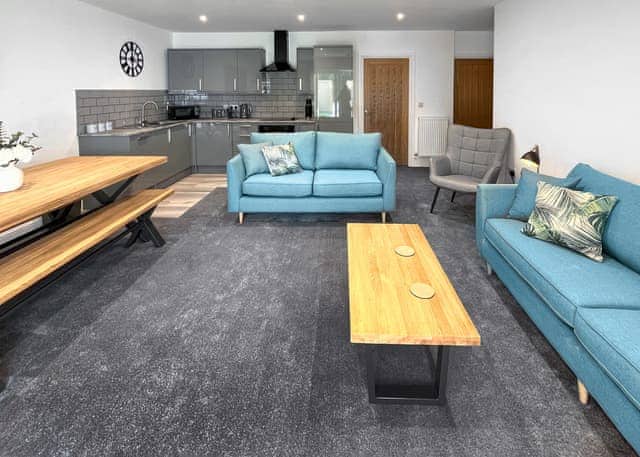 Kingfisher4 Bed House - Rookery Manor Cottages, Edingworth, Weston-super-Mare
