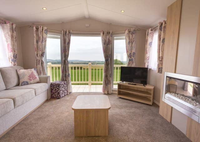 Typical Premium Caravan 2 | 4 Berth Luxury Caravan A - The Lakes Rookley, Rookley Village