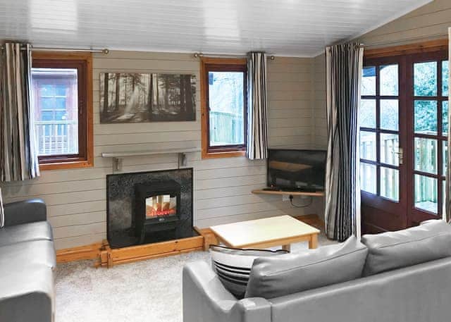 4 Berth Comfort Wooden Lodge Pet - Sandy Balls Holiday Village, Godshill, Fordingbridge