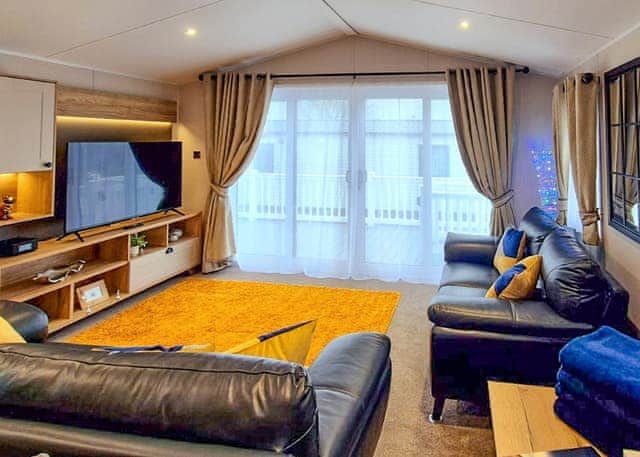Perranporth VIP Lodge 2 Bed Hot Tub - St Agnes Holiday Park, Blackwater, St Agnes