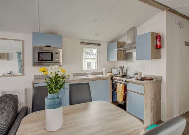 Chapel Porth Deluxe 3 Bed Hot Tub (Pet) - St Agnes Holiday Park, Blackwater, St Agnes