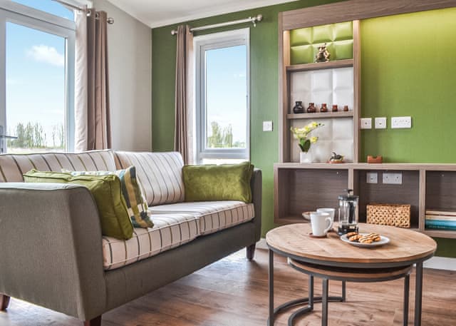 Ash Lodge - Saxon Mound, Elsworth, near Cambridge