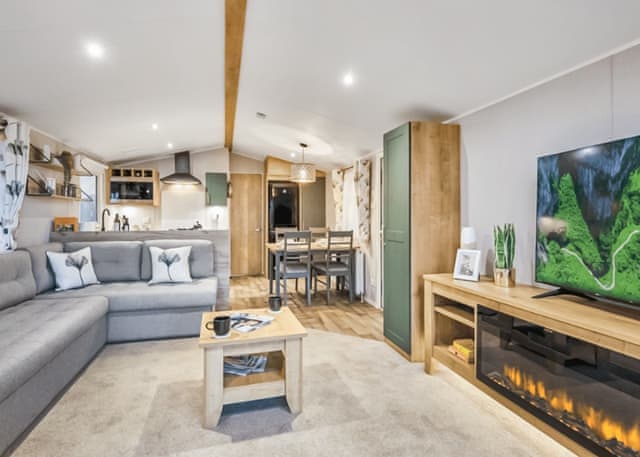 Walnut - Sycamore Farm Park, Burgh Le Marsh