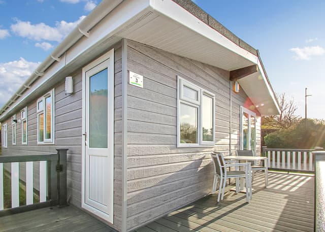 Select Lodge Plus 2 (Pet) - Shorefield Country Park, Milford-on-Sea, Nr Lymington