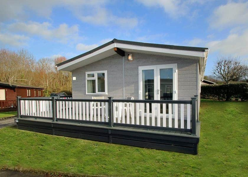 Typical | Select Lodge Plus 2 - Shorefield Country Park, Milford-on-Sea, Nr Lymington