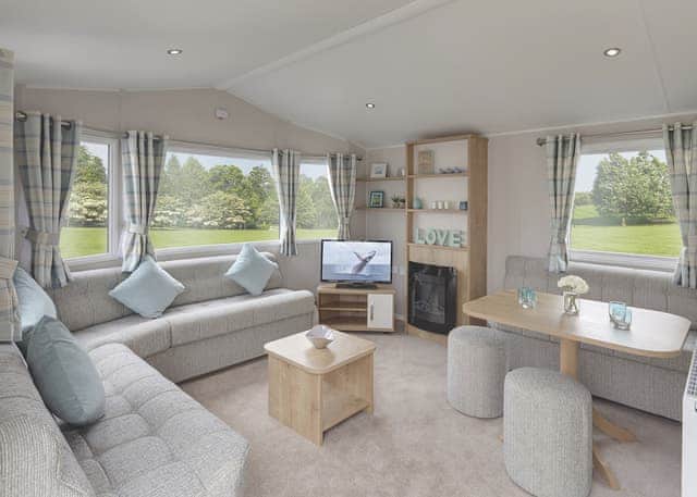 Gold Caravan 6 WCF (Pet) - Skegness Fields, Skegness
