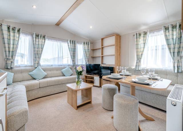 Gold Caravan 6 WCF (Pet) - Skegness Fields, Skegness