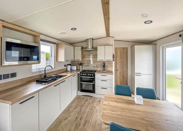 Silver 3 Bedroom Holiday Home Pet - Skirlington Leisure Park, Low Skirlington, Skipsea