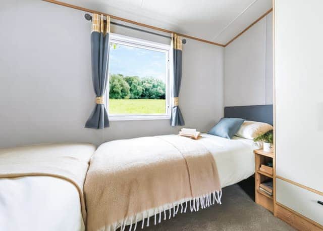 Twin bedroom | Silver 2 Bedroom Holiday Home Accessible - Skirlington Leisure Park, Low Skirlington, Skipsea