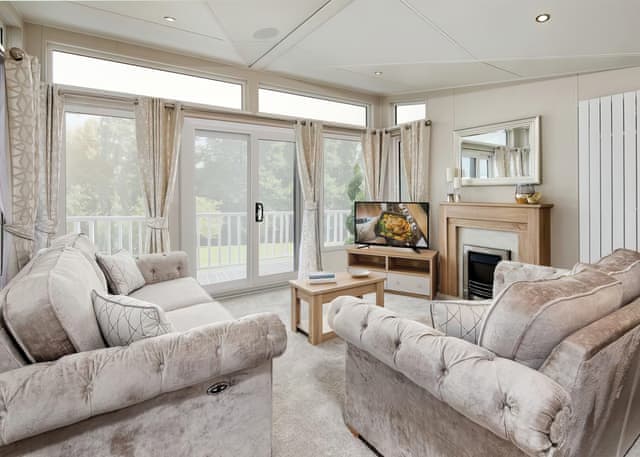 Hideaway 2 Bed Junior Lodge with Hot Tub - Riverside Holiday Park, Southport