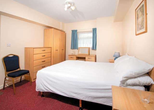 Typical SA 3 Bed Bronze Apartment (Pet) | Sandaway Beach Holiday Park, Combe Martin