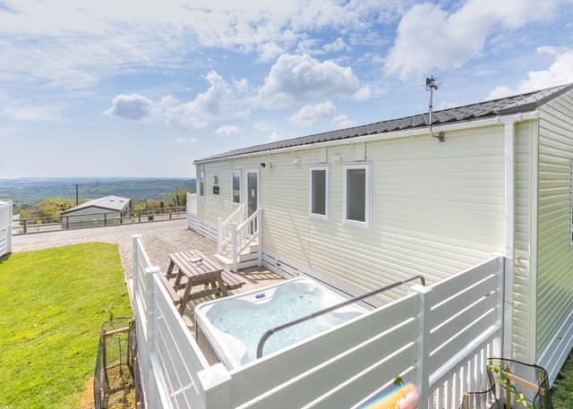 Valley View 2Bed HotTub Holiday Caravan Morwellham - Tamar View Holiday Park, St Ann&rsquo;s Chapel, Callington
