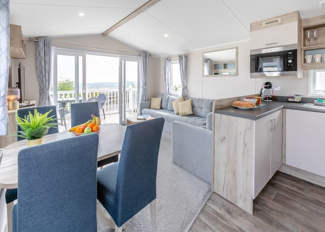 Valley View 2 Bed Hot Tub Holiday Caravan Heligan - Tamar View Holiday Park, St Ann&rsquo;s Chapel, Callington