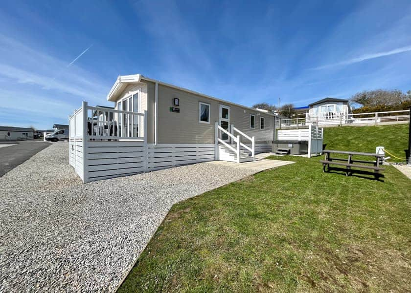 Tintagel - Tamar View Holiday Park, St Ann&rsquo;s Chapel, Callington