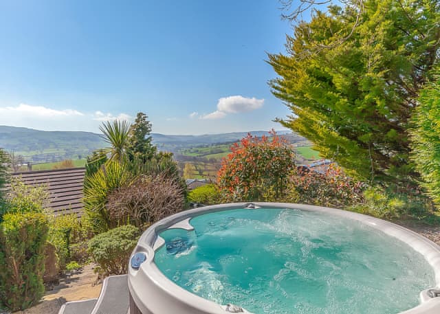 Cliff Top Lodge - Tan Rallt Holiday Park & Spa, Abergele