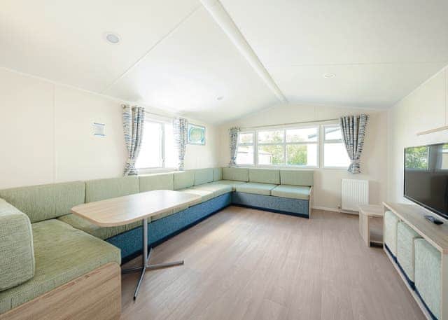 Thorpe Park Bronze 3 - Cleethorpes Beach Holiday Park, Cleethorpes 