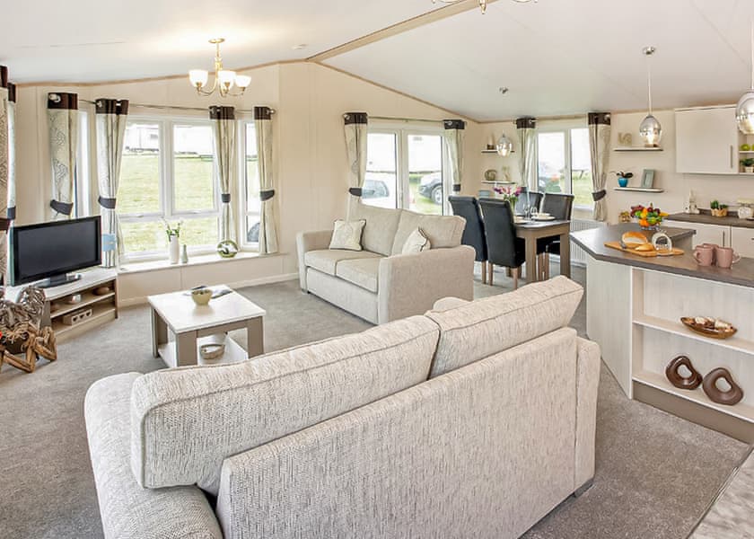 Indulgent Lakeside Lodge 8 Vip Tattershall Lakes Country Park
