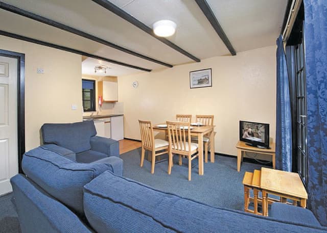 Typical TM 2 Bed Bronze Bungalow (sleeps 4) (Pet) | Tolroy Manor, Hayle