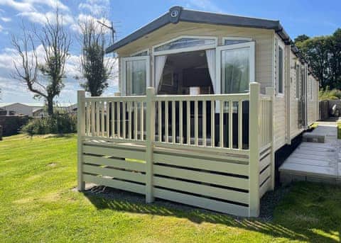 Bordeaux - Trefach Country Club and Holiday Park, Clynderwen